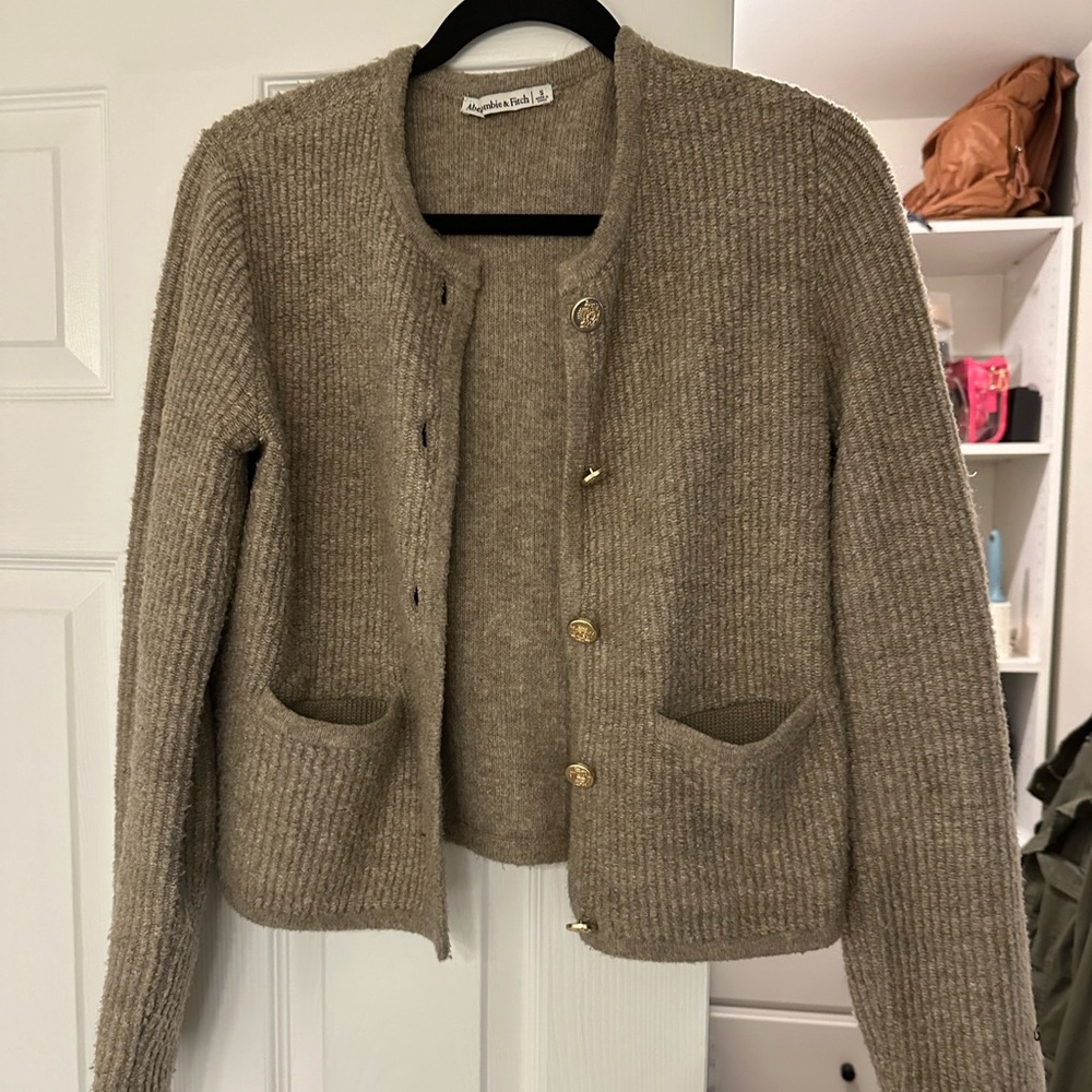Sweater / lady jacket